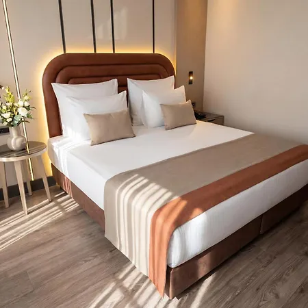 Hotel Edition Old
