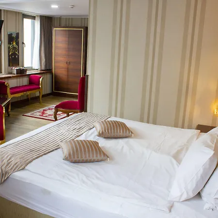 Hotel Edition Old