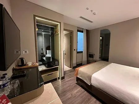 Hotel Edition Old