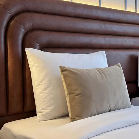 Hotel Edition Old