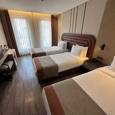 Edition Old Hotel 4*