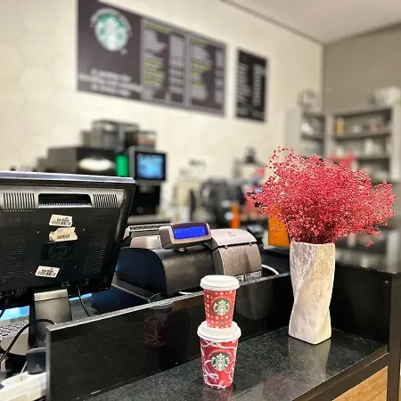 Hotel Edition Old 3*