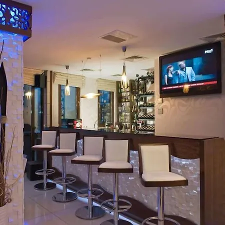 Edition Old Hotel 3*