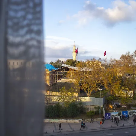 Edition Old Отель